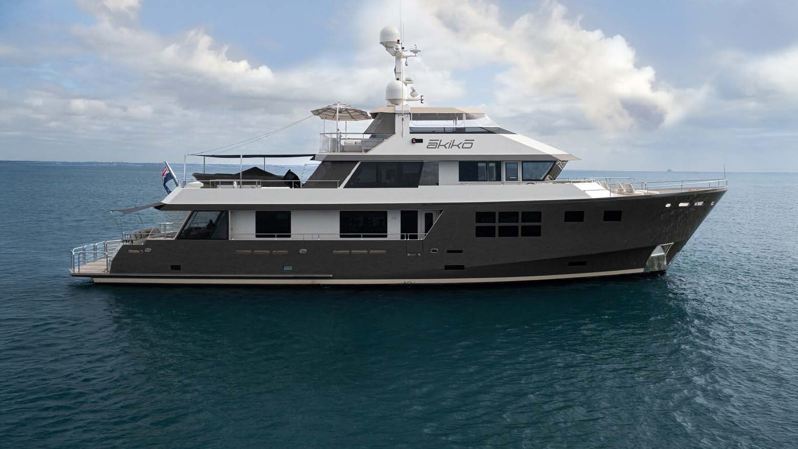 AKIKO yacht charter 4