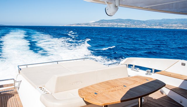 SOARIS yacht charter 4
