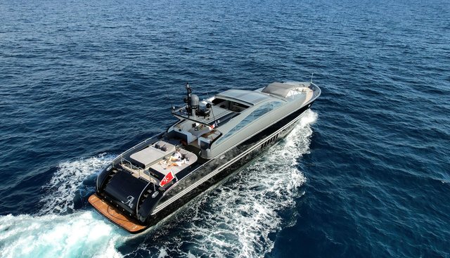 A4 yacht charter 5