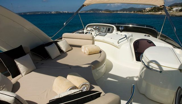 LADY RENEE yacht charter 5