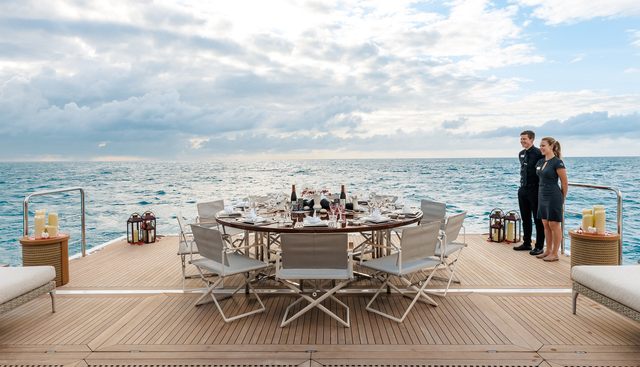 STARBURST IV yacht charter 5
