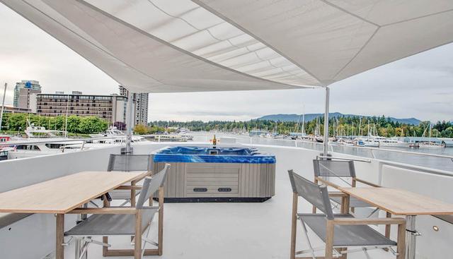 ASCENTE yacht charter 2