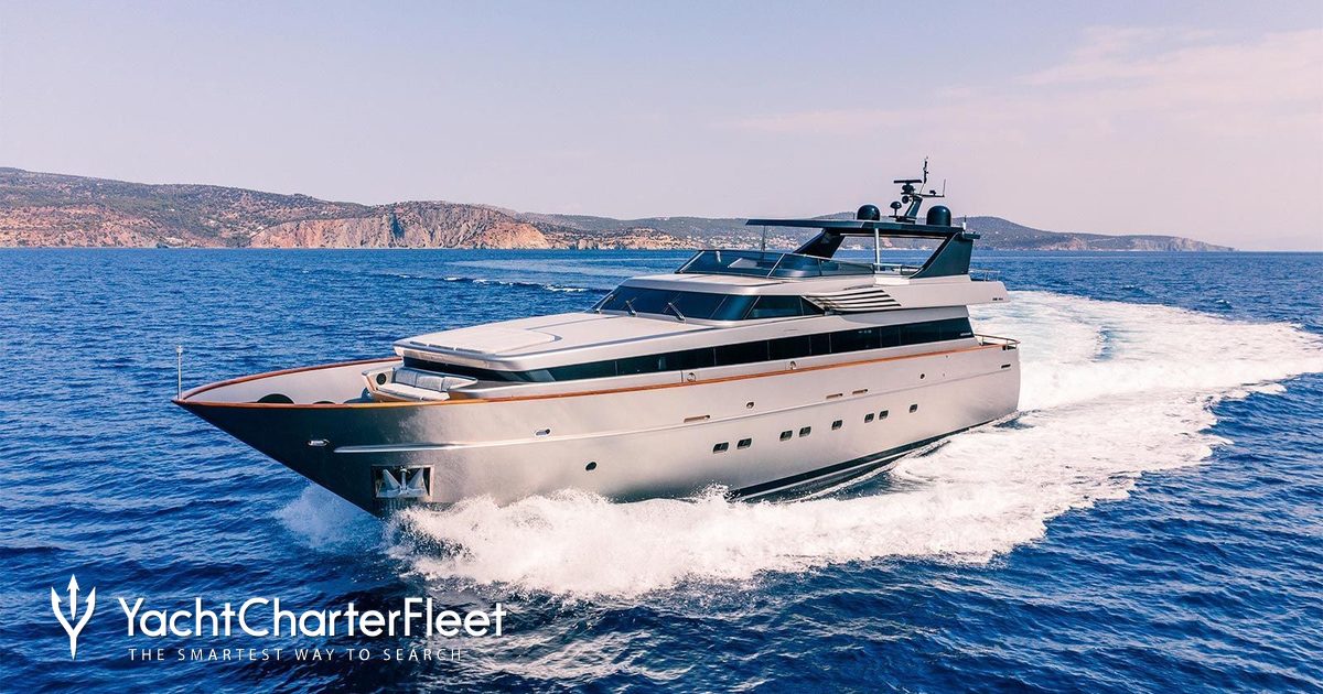 OVAL yacht charter 2