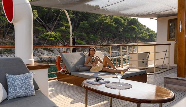 GALLANT yacht charter 4