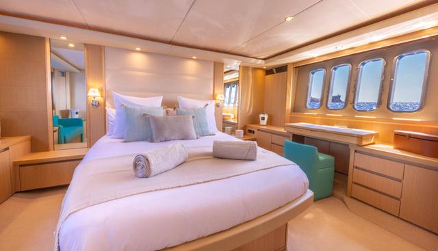 P'TITE BOUILLE yacht charter 5