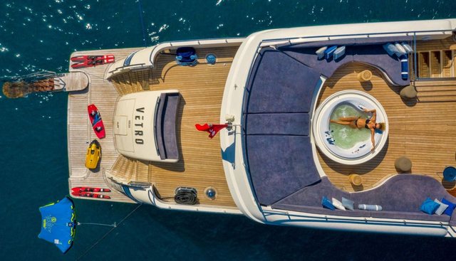 VETRO yacht charter 5