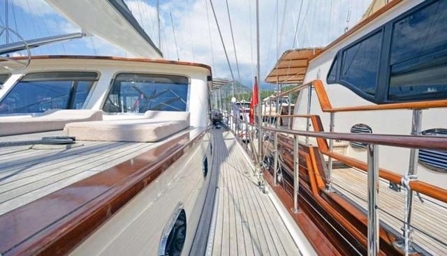 CARPEDIEM CORAL yacht charter 4