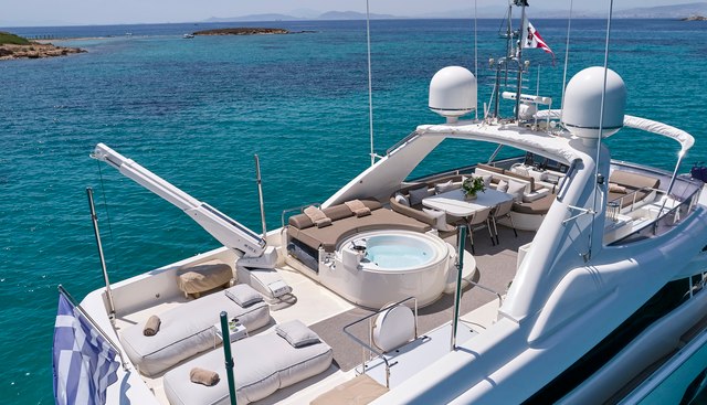 JULIE M yacht charter 3