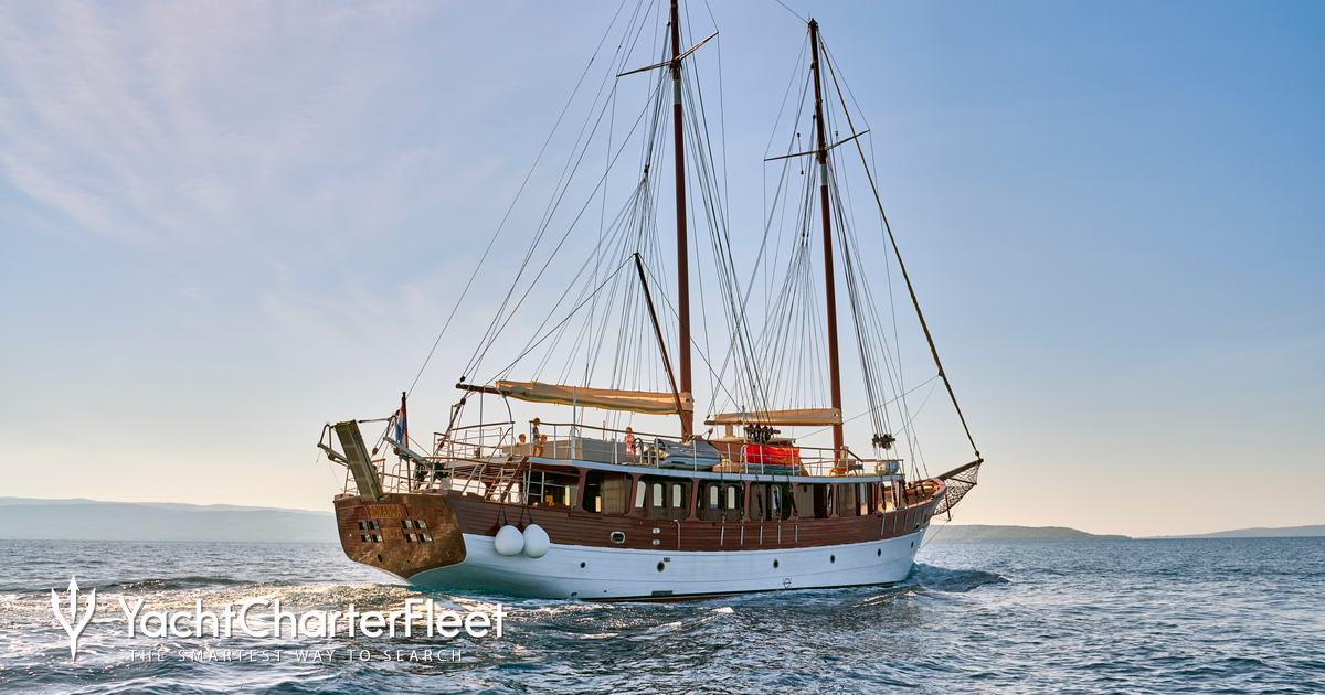 ROMANCA yacht charter 2