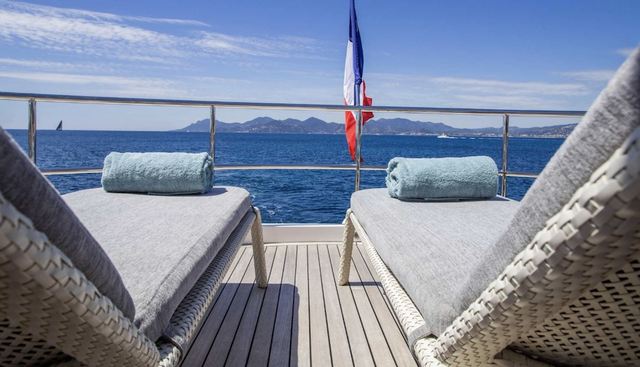 SKYRA yacht charter 5