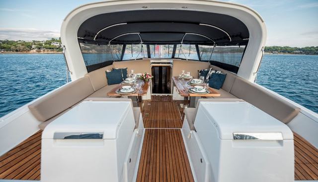 LIFE TIME yacht charter 4