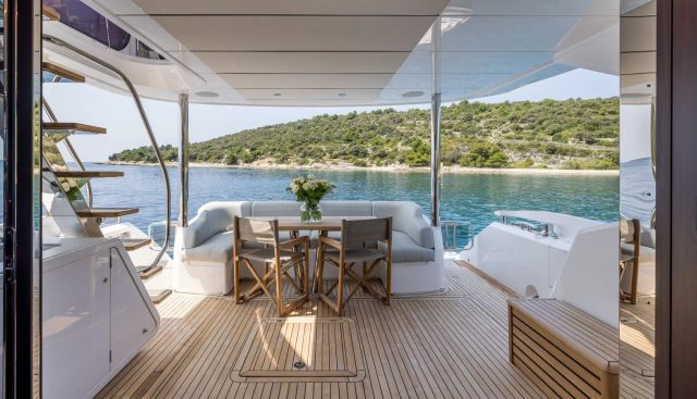 APOLLO yacht charter 4