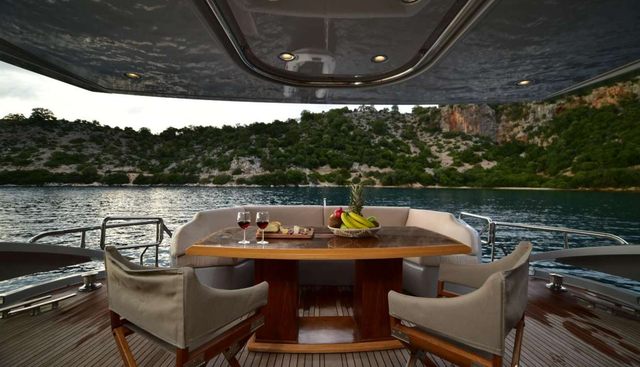 STELA117 yacht charter 5