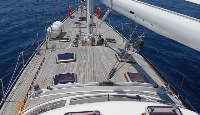 RESTLESS SPIRIT yacht charter 2
