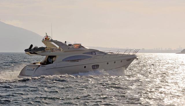 AZUCENA MARE yacht charter 3