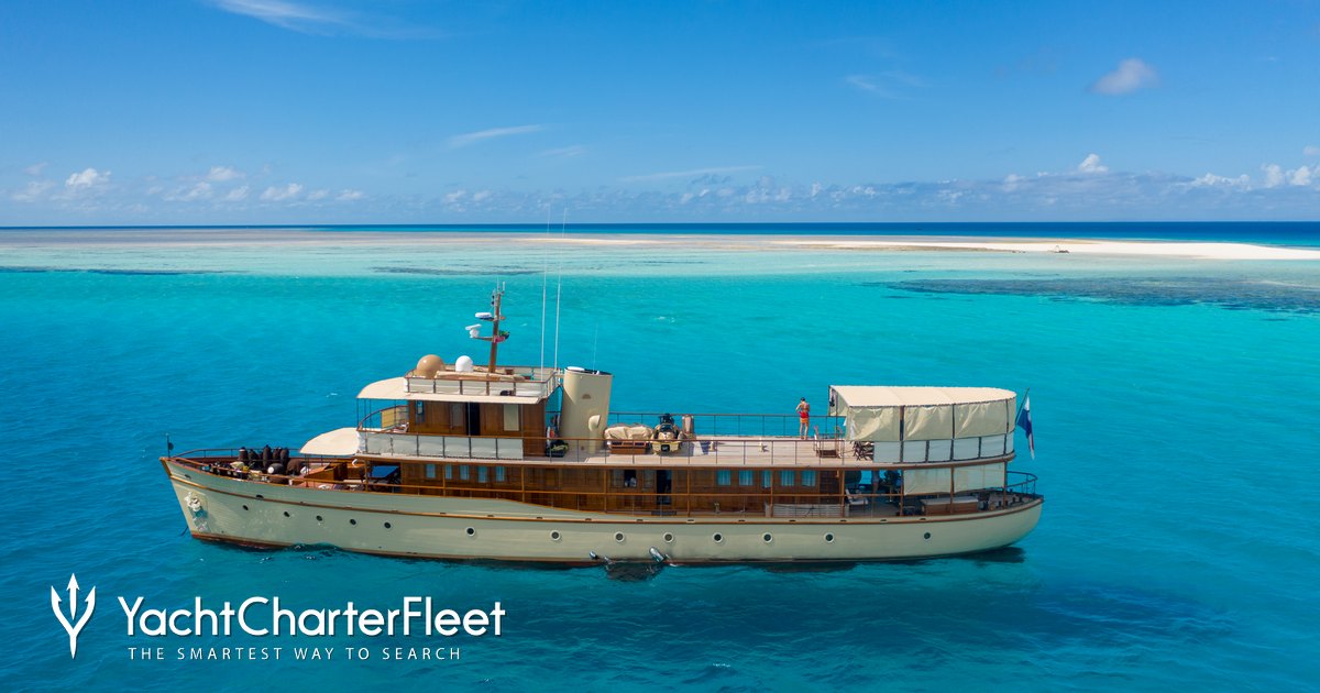 OVER THE RAINBOW OF LONDON yacht charter 2