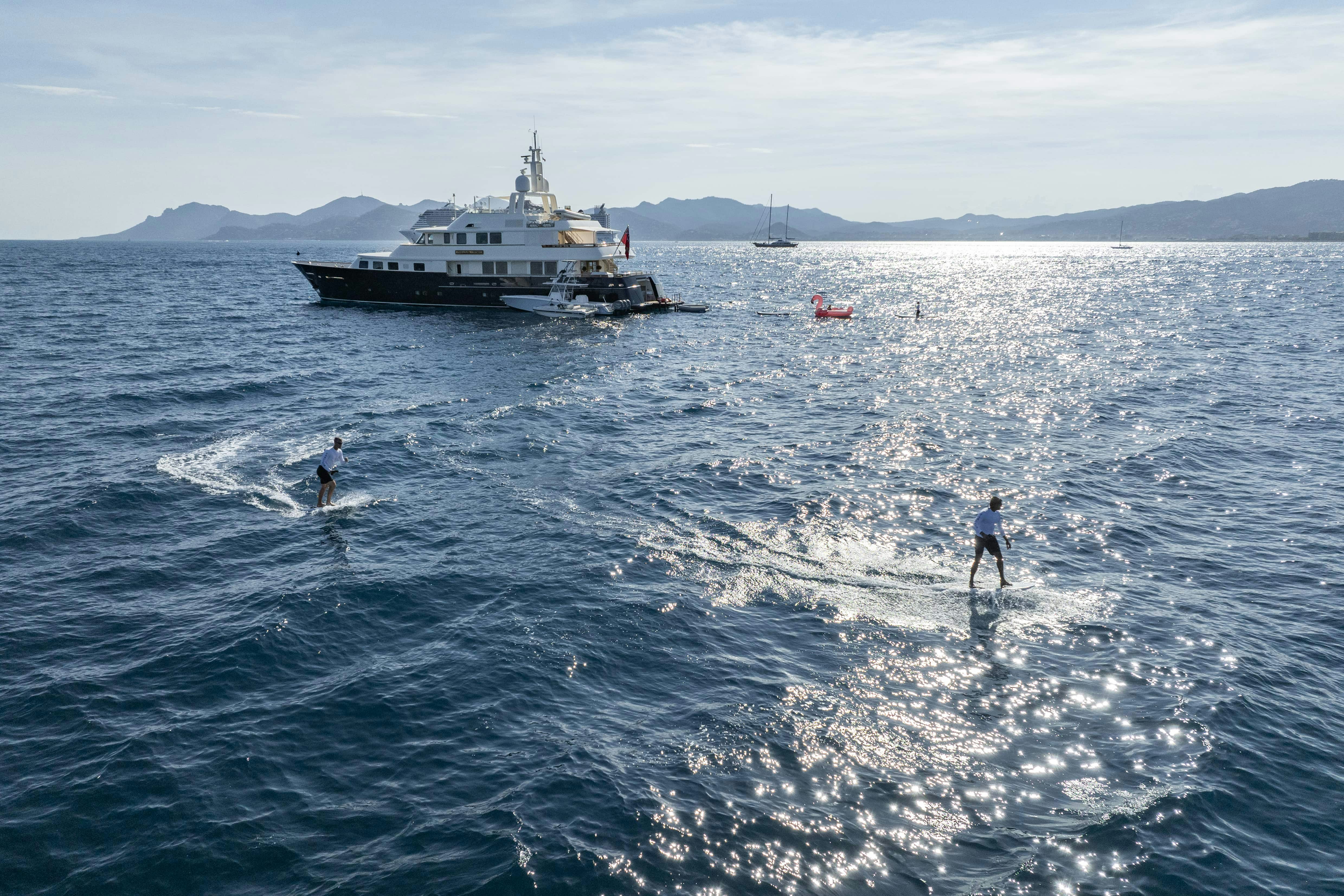 FABULOUS CHARACTER yacht charter 3