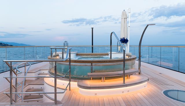 CORAL OCEAN yacht charter 4