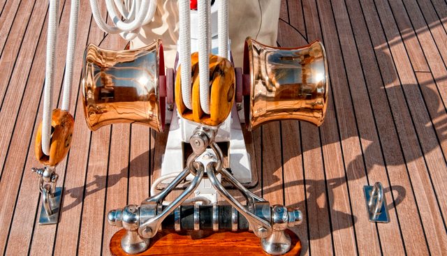 CROCE DEL SUD yacht charter 2