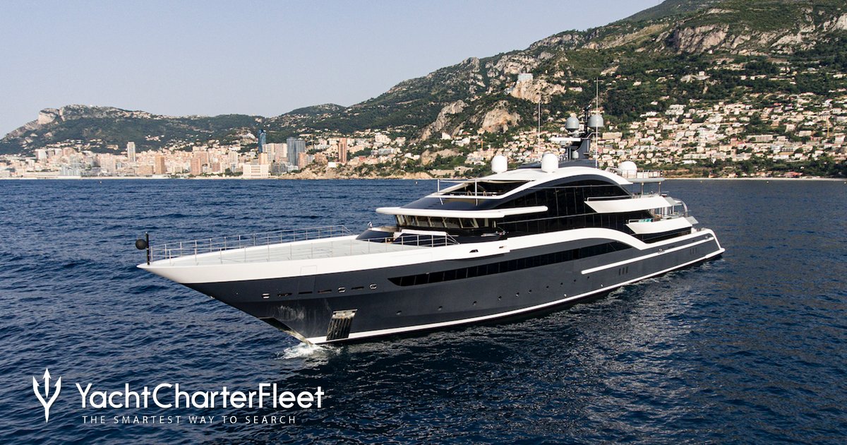 LUNA yacht charter 2