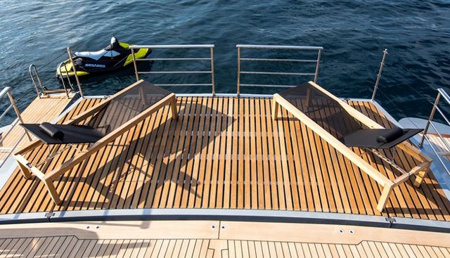 HUITANE yacht charter 4