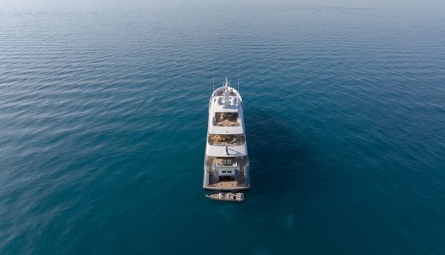 RELIANCE yacht charter 4