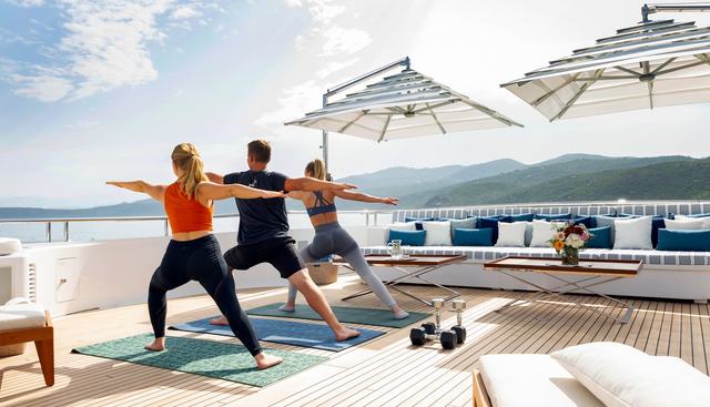 ADVENTURE yacht charter 4