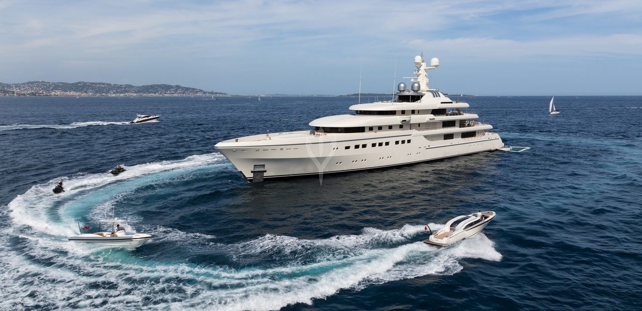 ROMEA YACHT CHARTER yacht charter