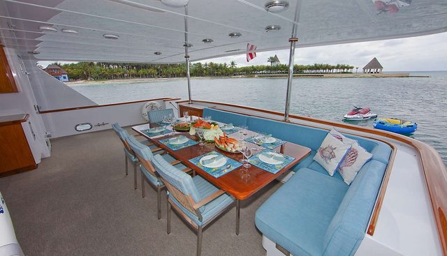 AFTERGLOW yacht charter 4