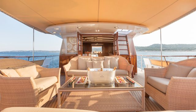 LE KIR ROYAL yacht charter 2