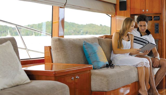 LADY KATHRYN yacht charter 3