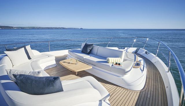 WILJIM 5 yacht charter 3