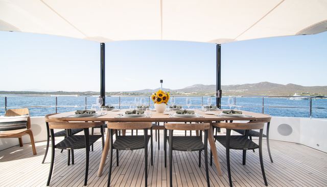 FOX yacht charter 5