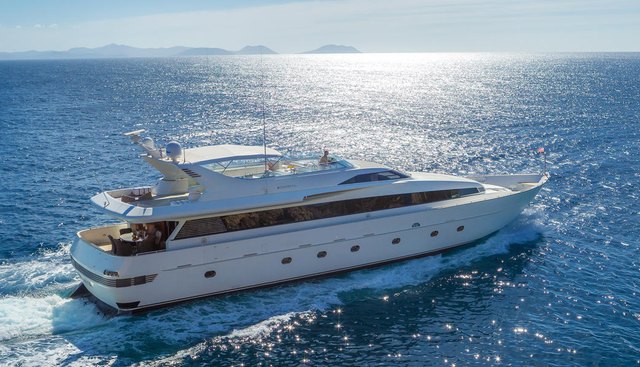 MARVI DE yacht charter 3
