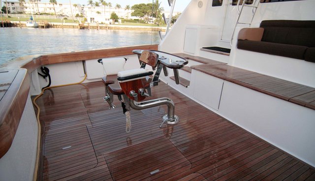 AWAY WE GO AGAIN yacht charter 4
