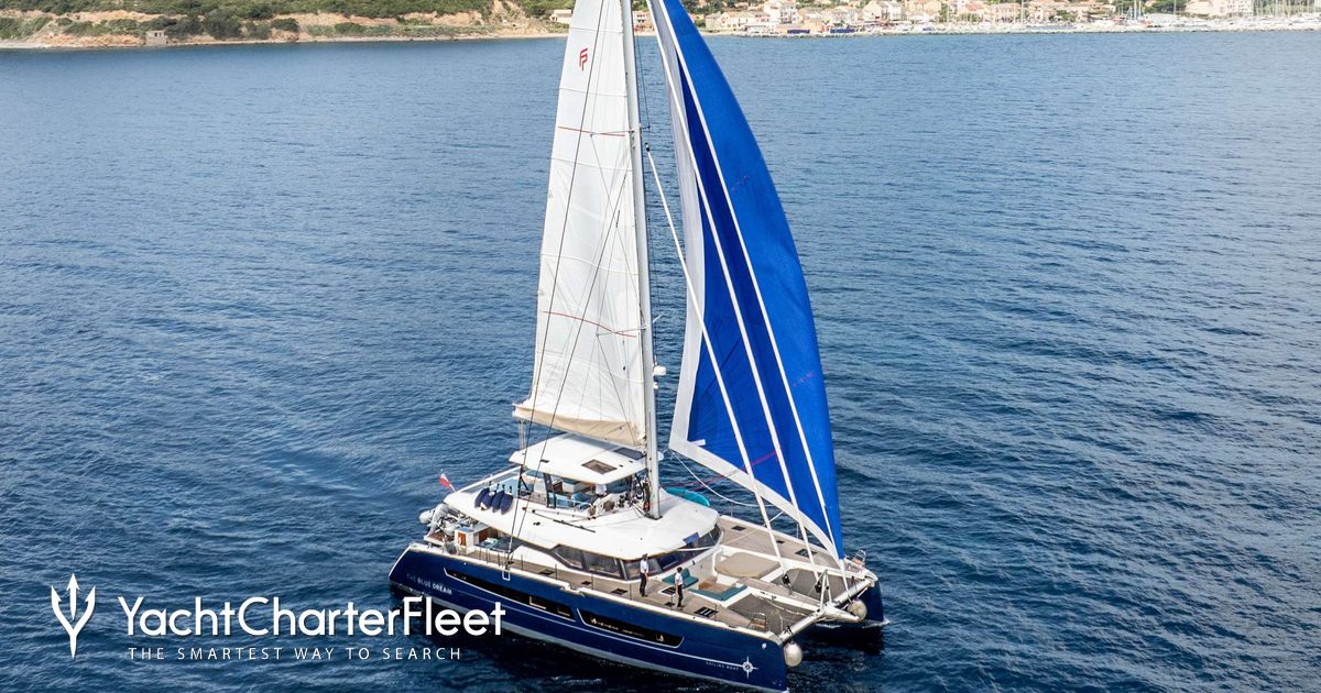 THE BLUE DREAM yacht charter 2