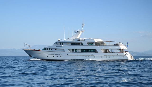 KOKOMO NIGHTS yacht charter 2