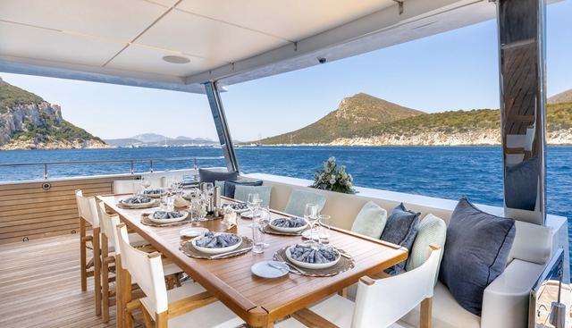 MAD DAY yacht charter 5