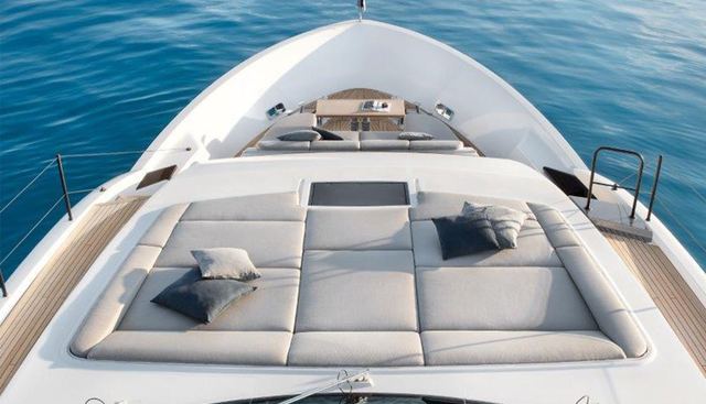 SUITU yacht charter 3