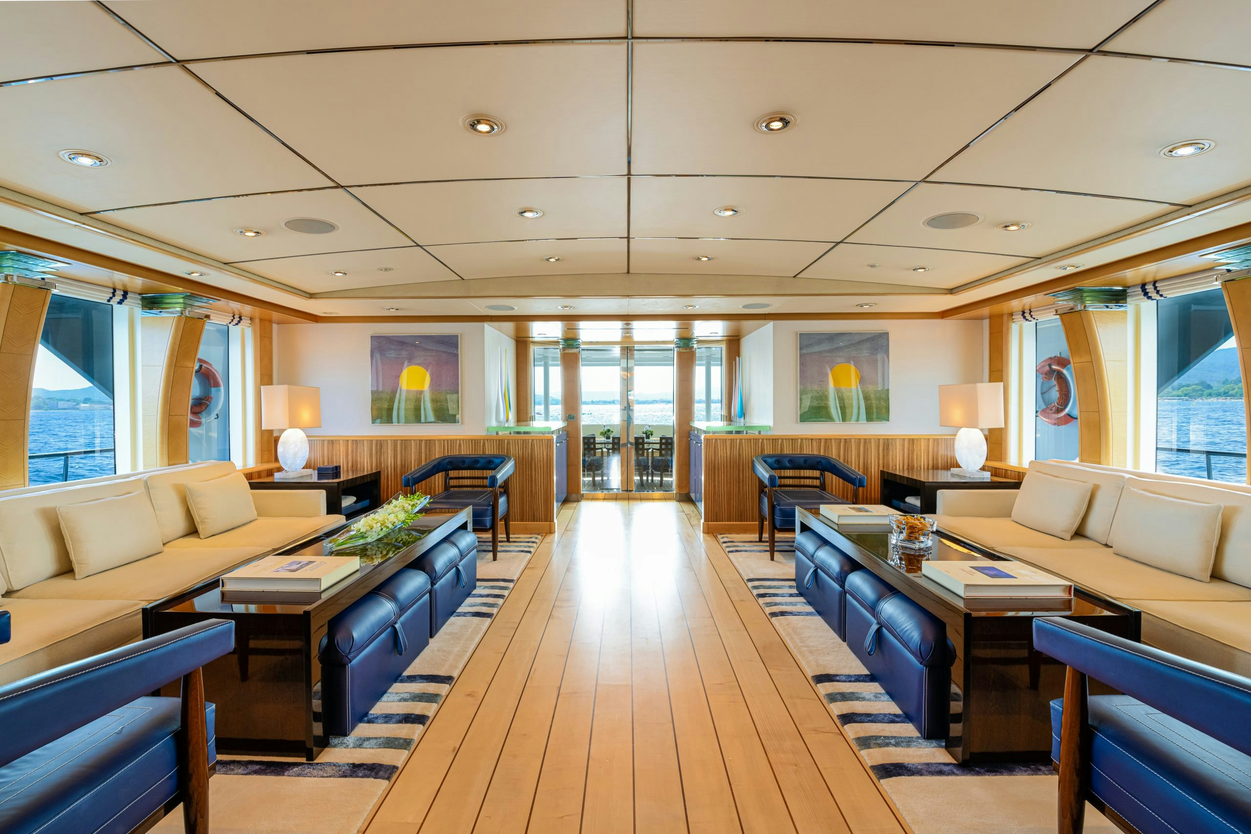 VICTORIA DEL MAR yacht charter 4