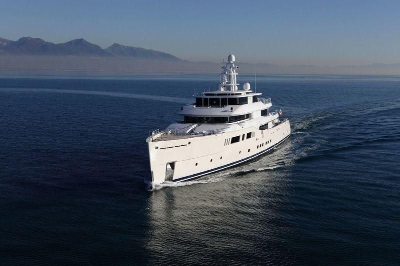 NAUTILUS yacht charter 3