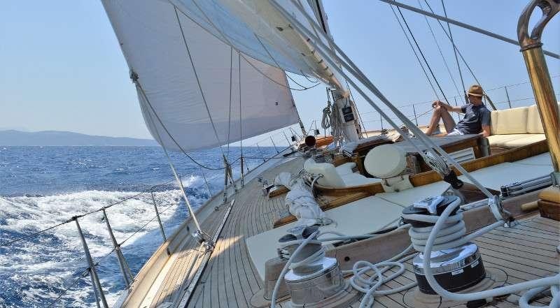 WHITEFIN yacht charter 5