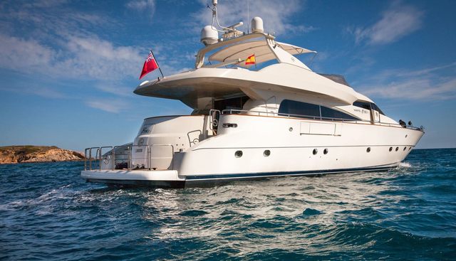 WHITE FANG yacht charter 5