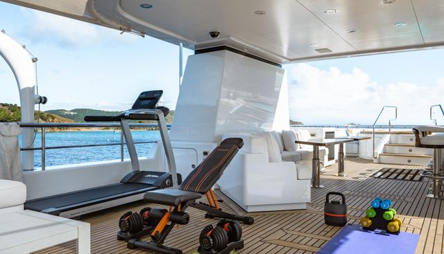 BELLA yacht charter 4