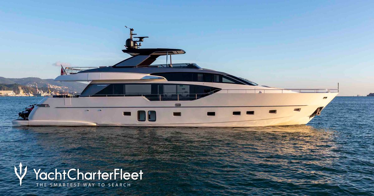 QUEEN MARTINA yacht charter 2