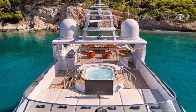 ARTEMISEA yacht charter 3