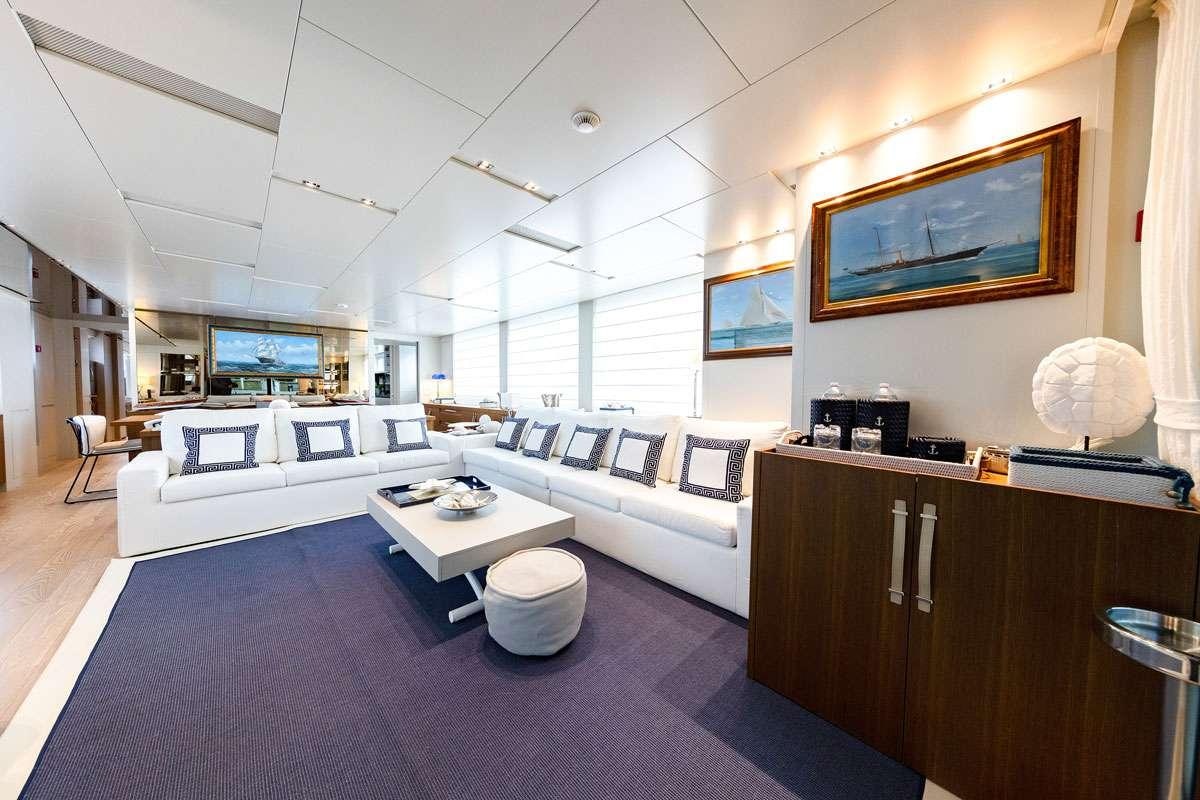 VITTORIA yacht charter 2