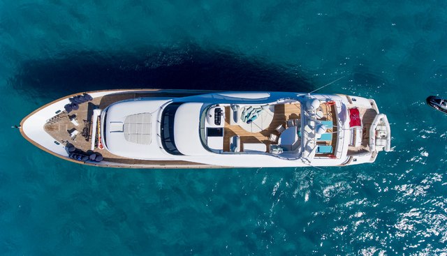 AMAYA yacht charter 5