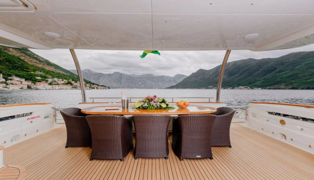 LADY MURA yacht charter 4