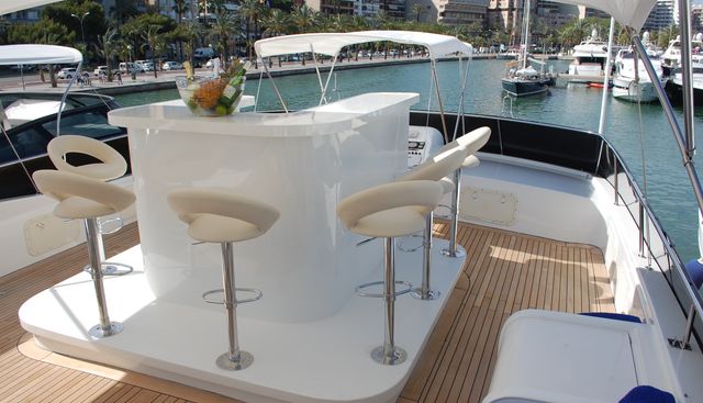 LADY TATIANA yacht charter 4